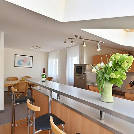 Ferienwohnung-13-villa-celia-sellin-strandnah-fuer-6-personen Apartment