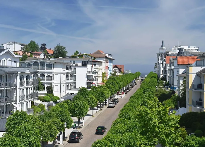 Ferienwohnung-13-villa-celia-sellin-strandnah-fuer-6-personen 아파트