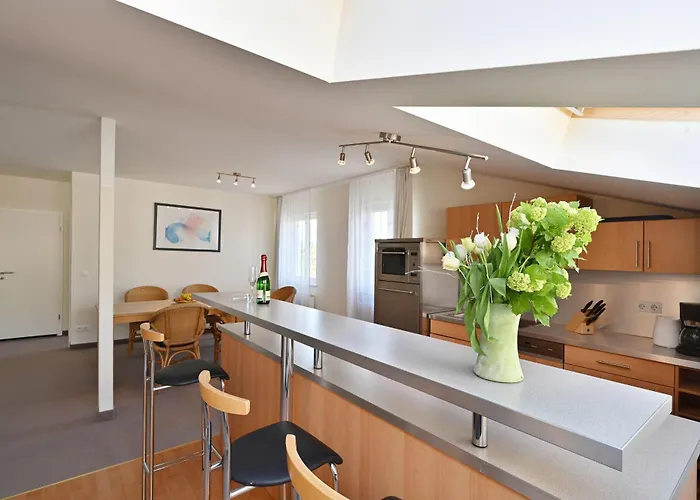 Ferienwohnung-13-villa-celia-sellin-strandnah-fuer-6-personen 아파트